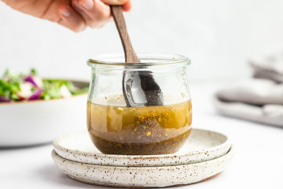 Easy Homemade Italian Dressing: Better Than Store-Bought in Minutes